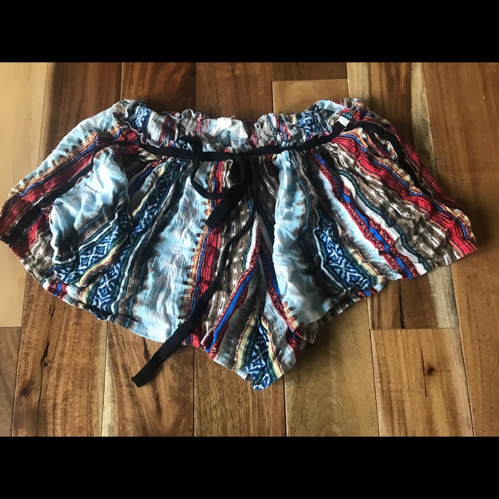 Stripped coloured shorts